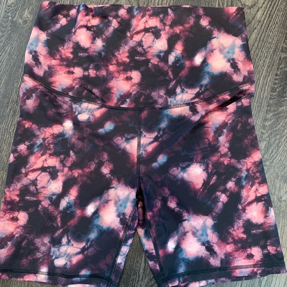 Old Navy Maternity Bike Shorts. Size XL, used